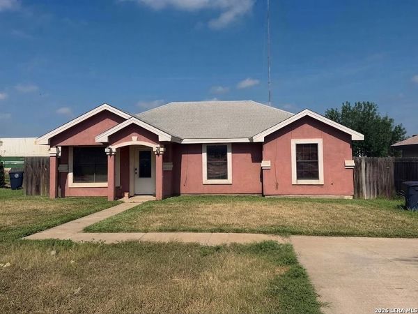 2160 Cantera Circle, Eagle Pass, TX 78852