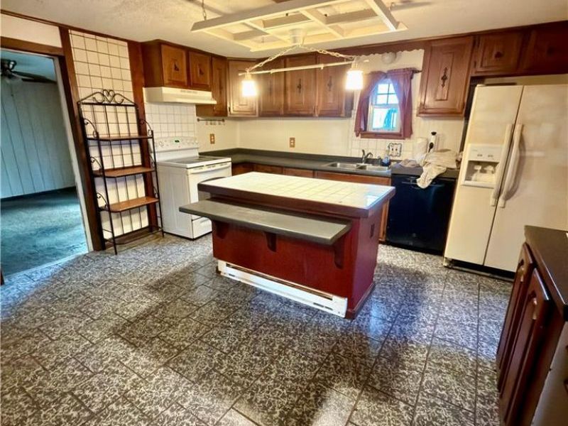 580 E Ward Street, Urbana, OH 43078 Photo 2