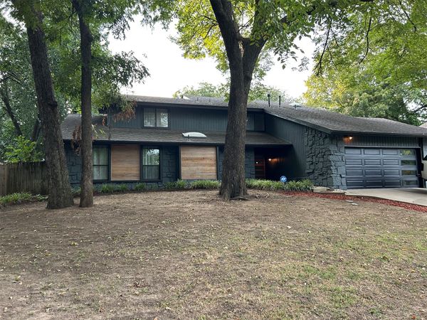 8826 S 65th East Place , Tulsa, OK 74133