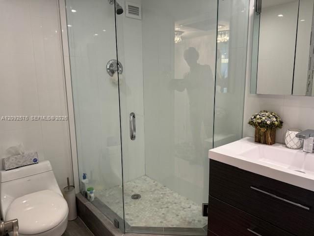 5401 Collins Ave, Unit 628, Miami Beach, FL 33140 Photo