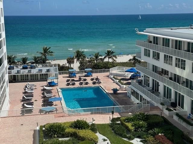 5401 Collins Ave, Unit 628, Miami Beach, FL 33140 Photo