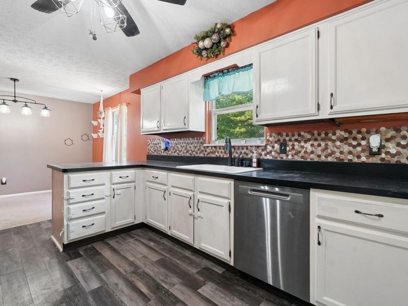 242 Devon Road, Delaware, OH 43015 Photo 12