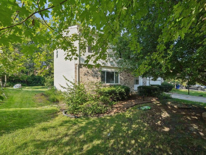242 Devon Road, Delaware, OH 43015 Photo 4