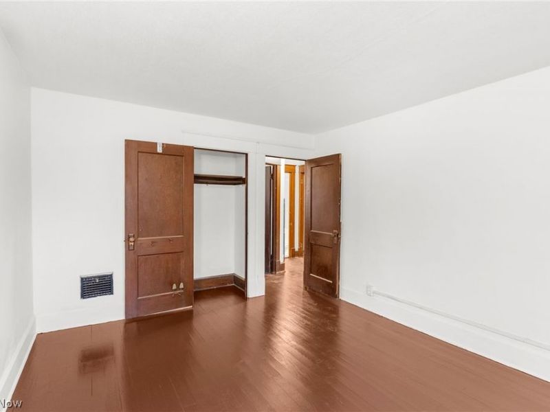 56 Spring Street, Struthers, OH 44471 Photo 14