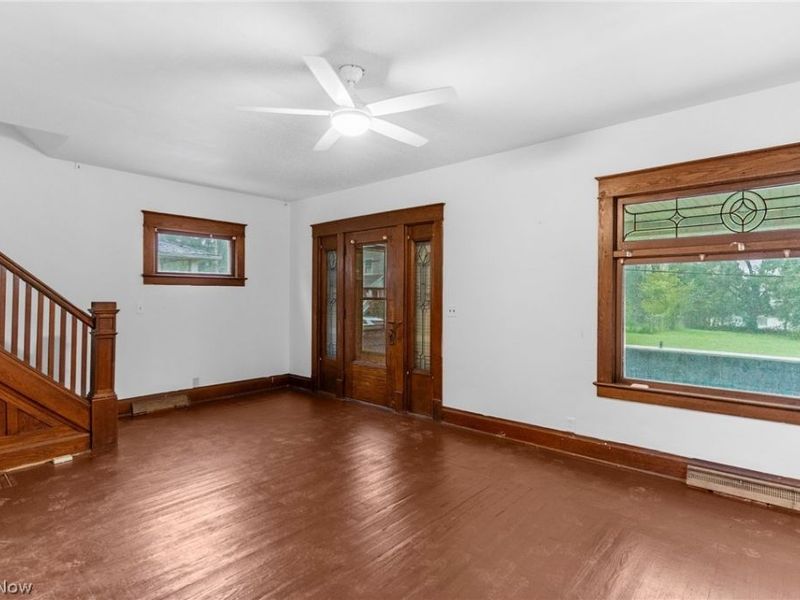 56 Spring Street, Struthers, OH 44471 Photo 3