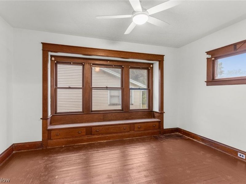 56 Spring Street, Struthers, OH 44471 Photo 6