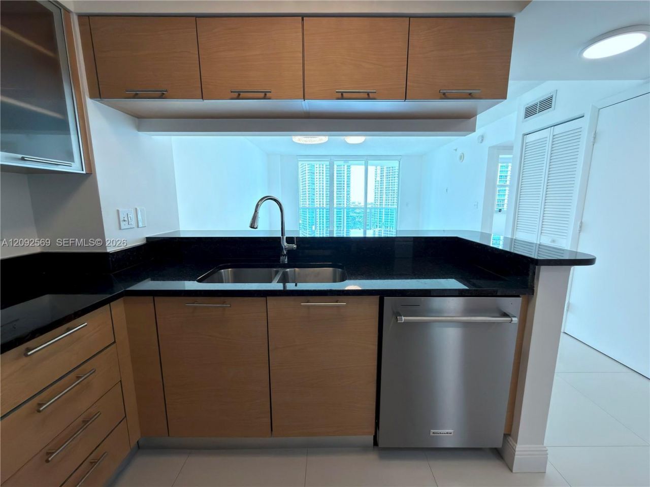 31 SE 5th St, Unit 2307, Miami, FL 33131 Photo