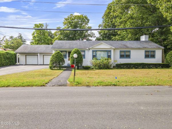 9 Pettis Street, Lake George, NY 12845