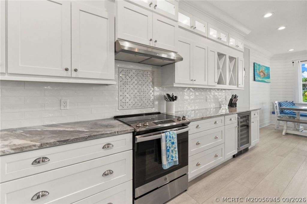 3999 SE Barcelona Street , Stuart, FL 34997 Photo