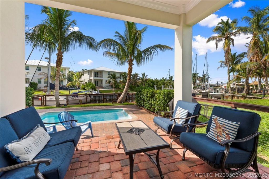 3999 SE Barcelona Street , Stuart, FL 34997 Photo