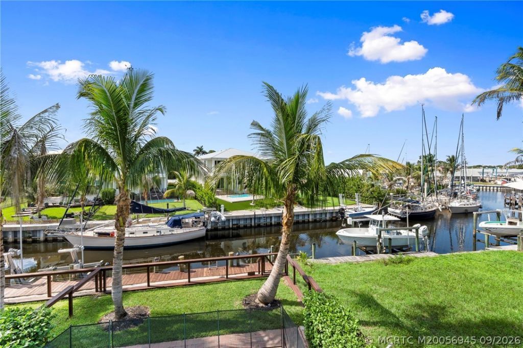 3999 SE Barcelona Street , Stuart, FL 34997 Photo