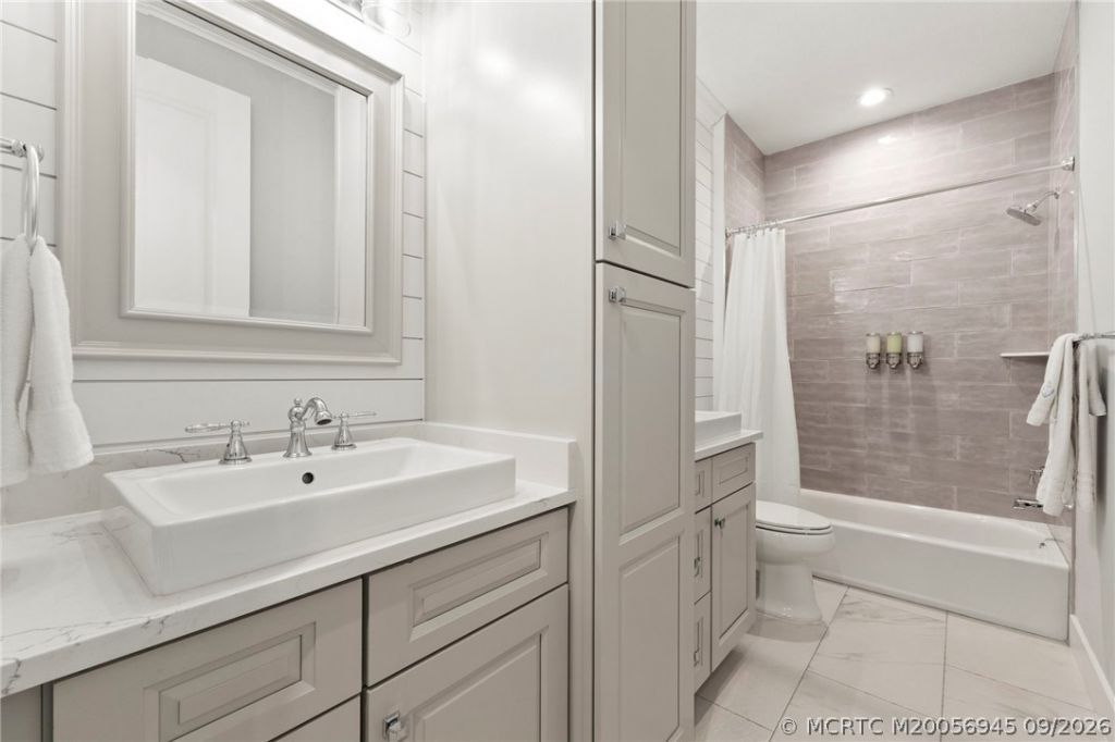 3999 SE Barcelona Street , Stuart, FL 34997 Photo