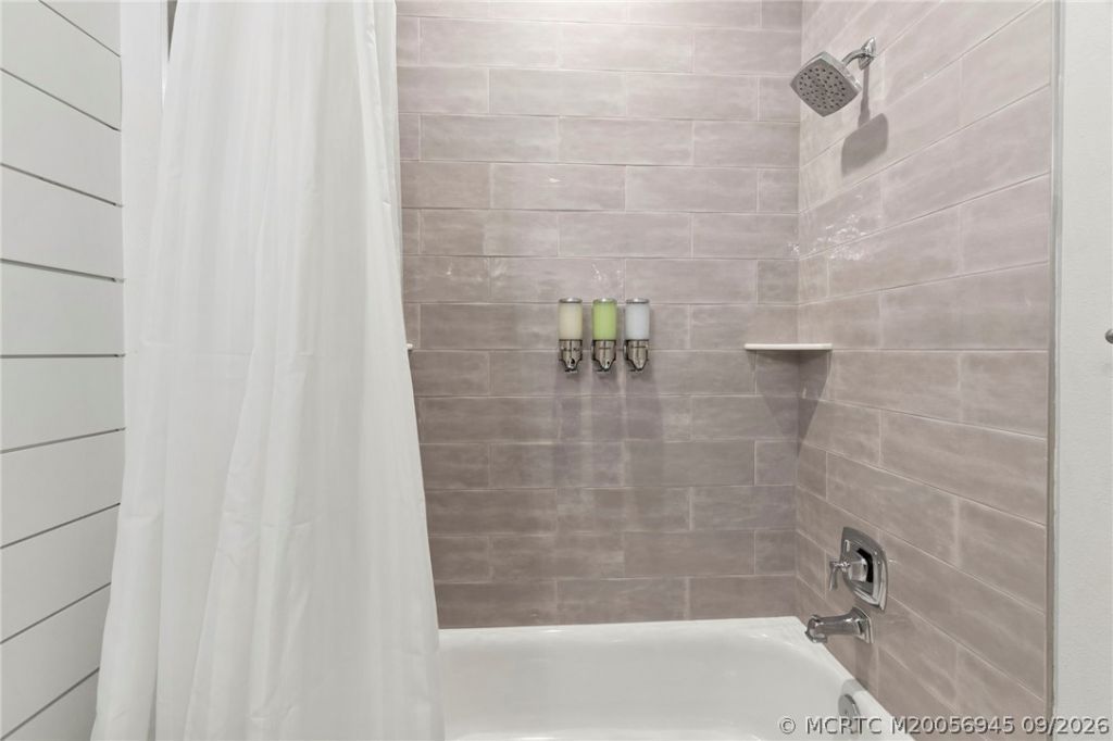 3999 SE Barcelona Street , Stuart, FL 34997 Photo