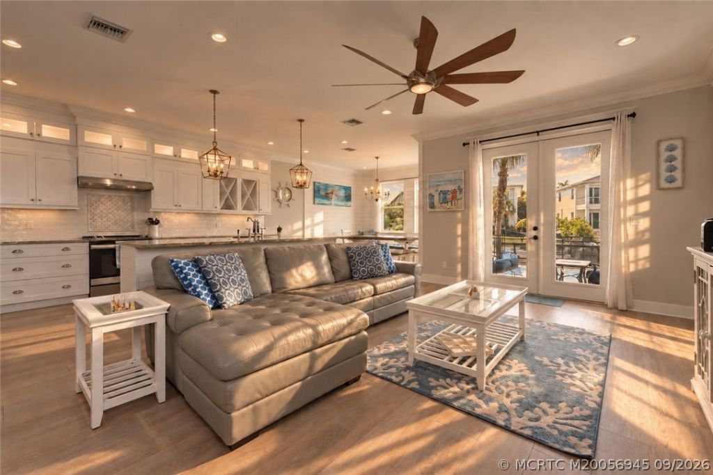 3999 SE Barcelona Street , Stuart, FL 34997 Photo