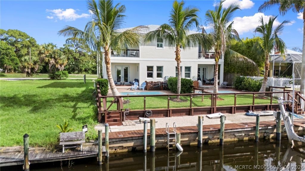 3999 SE Barcelona Street , Stuart, FL 34997 Photo