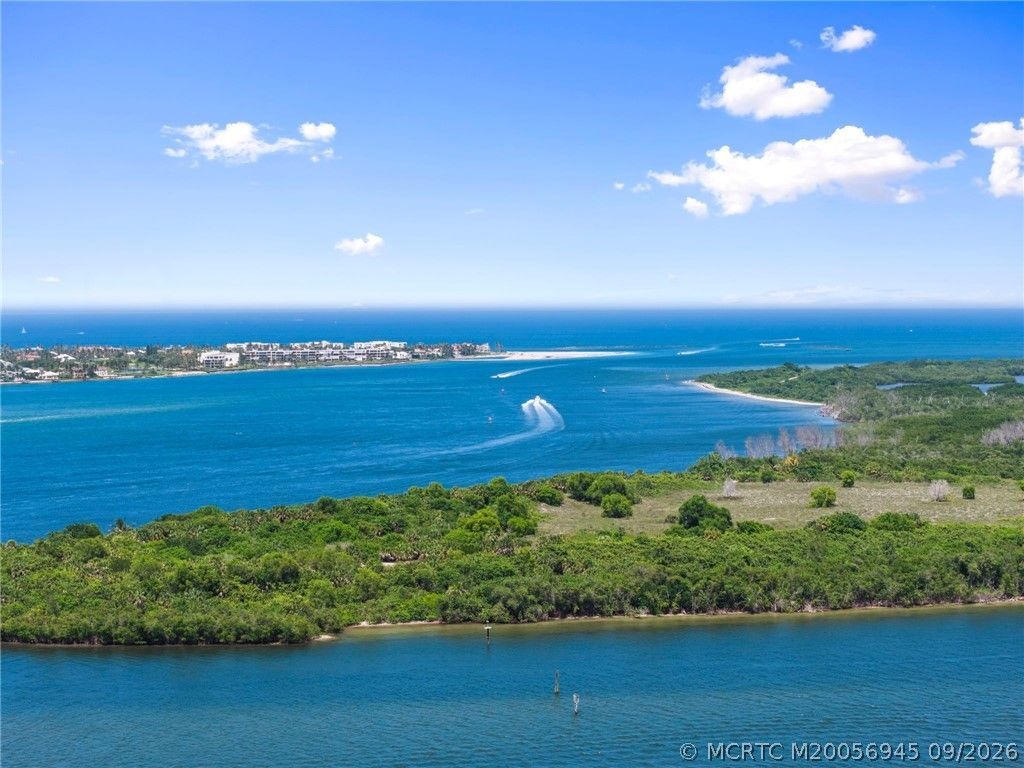 3999 SE Barcelona Street , Stuart, FL 34997 Photo