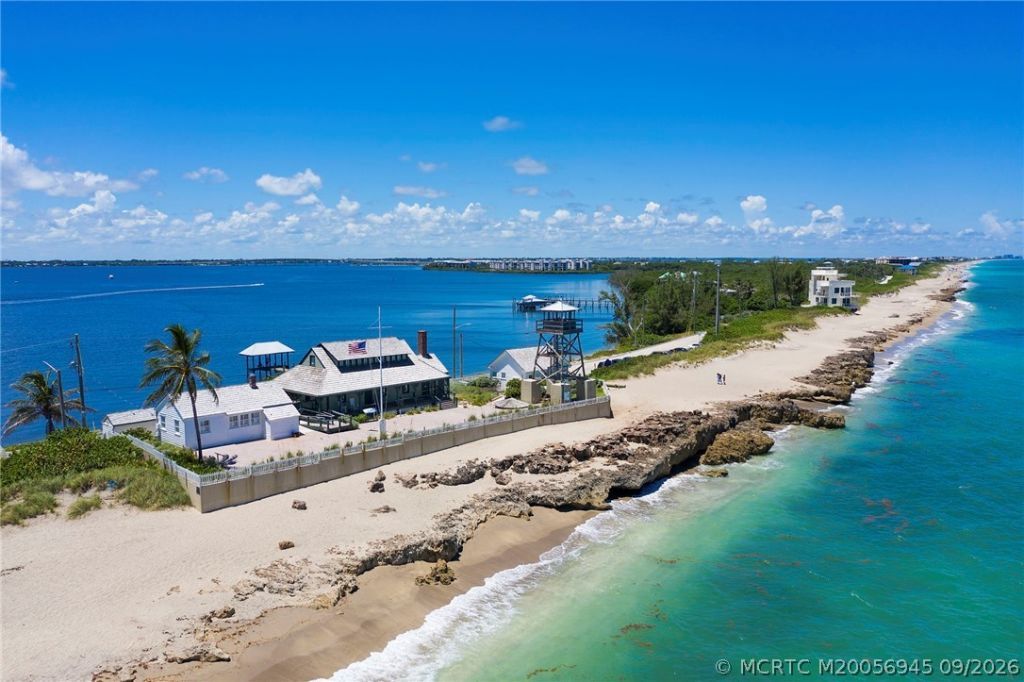3999 SE Barcelona Street , Stuart, FL 34997 Photo