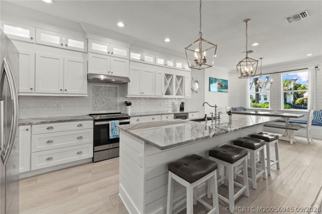 3999 SE Barcelona Street , Stuart, FL 34997 Photo