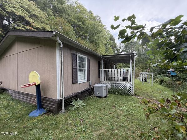 9525 Donald Branch Road, Pound, VA 24279