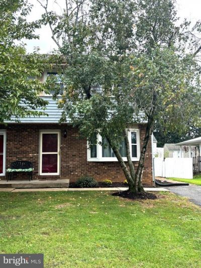 444 S PLUM STREET , MOUNT JOY, PA 17552