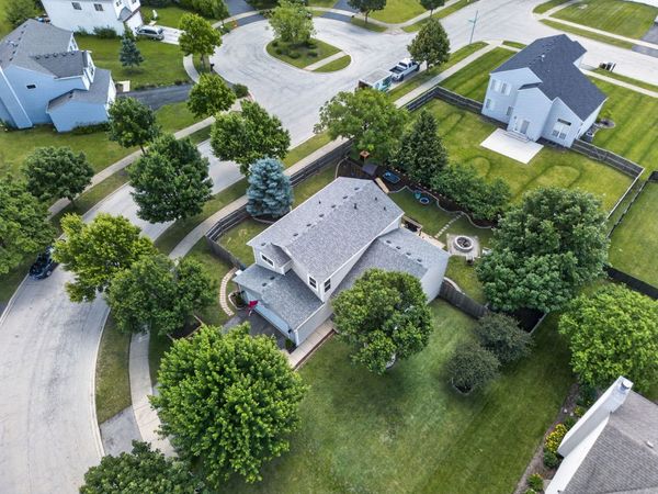 2067 Stephen Street , Aurora, IL 60502