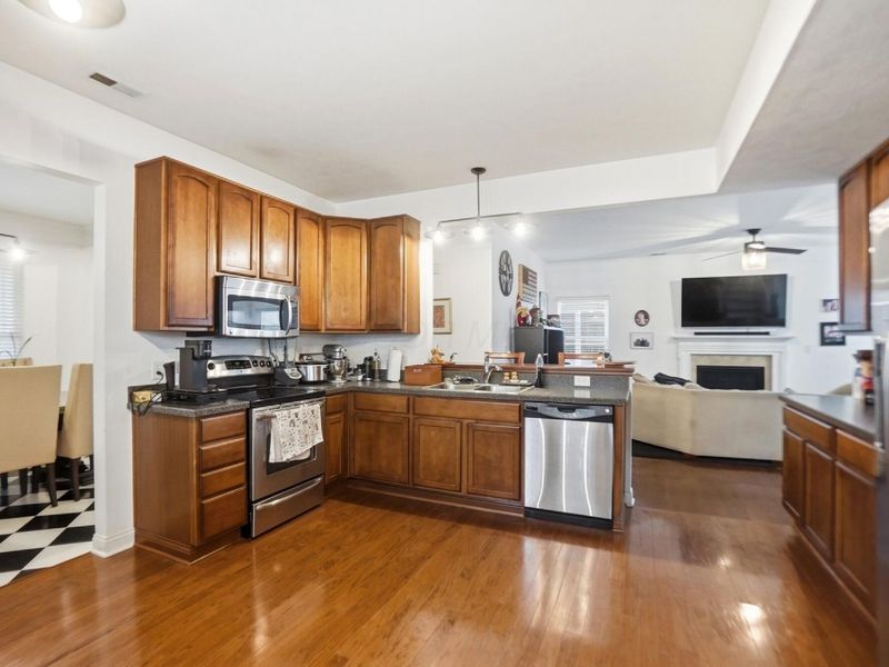 4699 Snowy Meadow Drive, Grove City, OH 43123 Photo 14