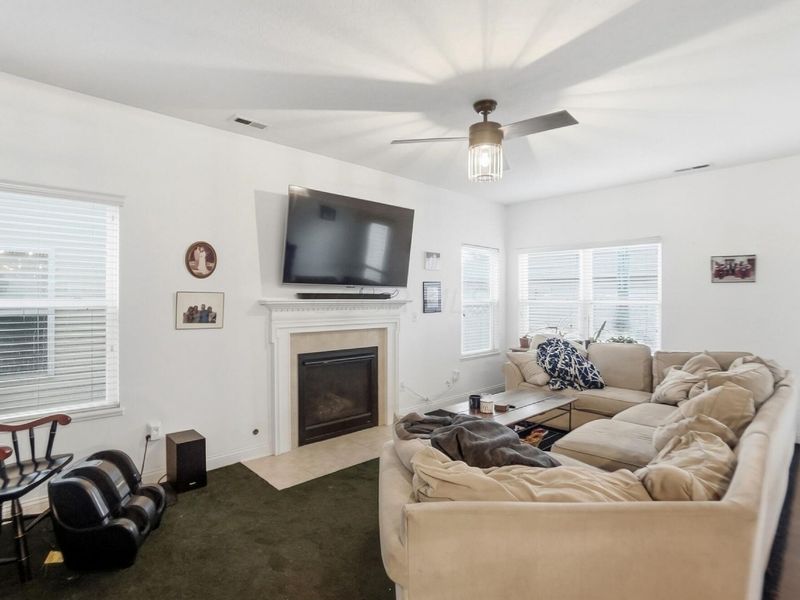 4699 Snowy Meadow Drive, Grove City, OH 43123 Photo 6
