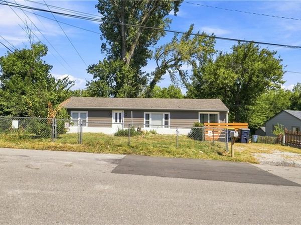 8804 E 47th Street, Kansas City, MO 64129