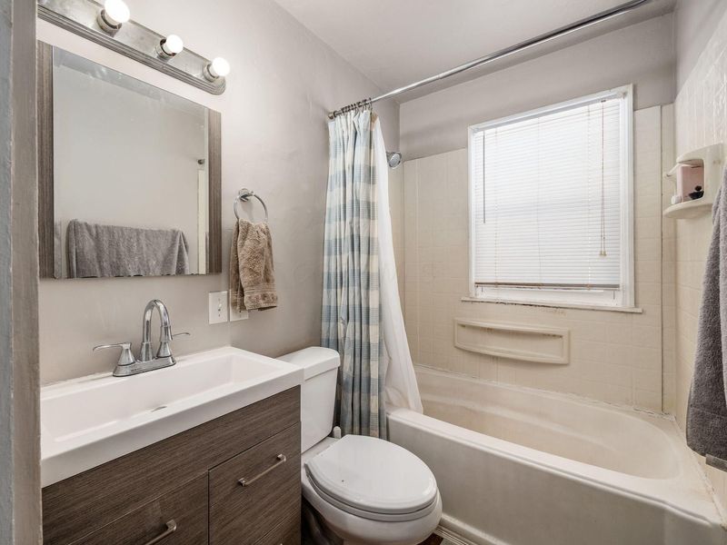 1321 Studer Avenue, Unit 1319, Columbus, OH 43206 Photo 18