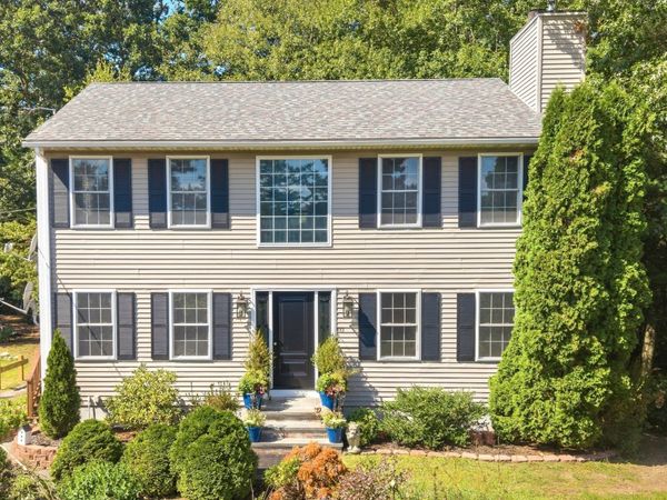 777 New Plainville Rd, New Bedford, MA 02745