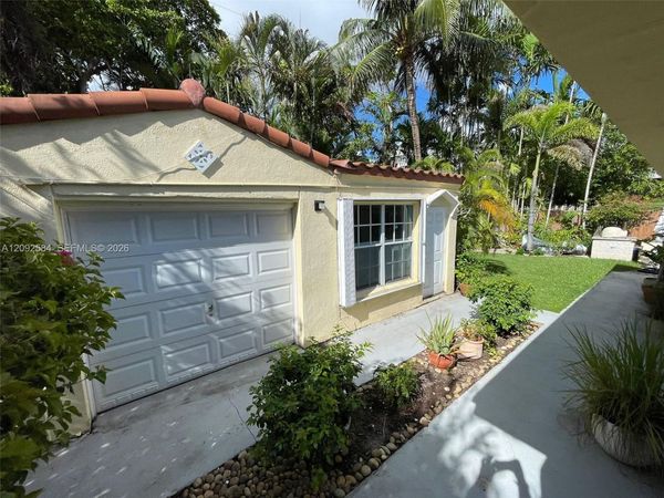 1018 W 47th St , Unit 1, Miami Beach, FL 33140