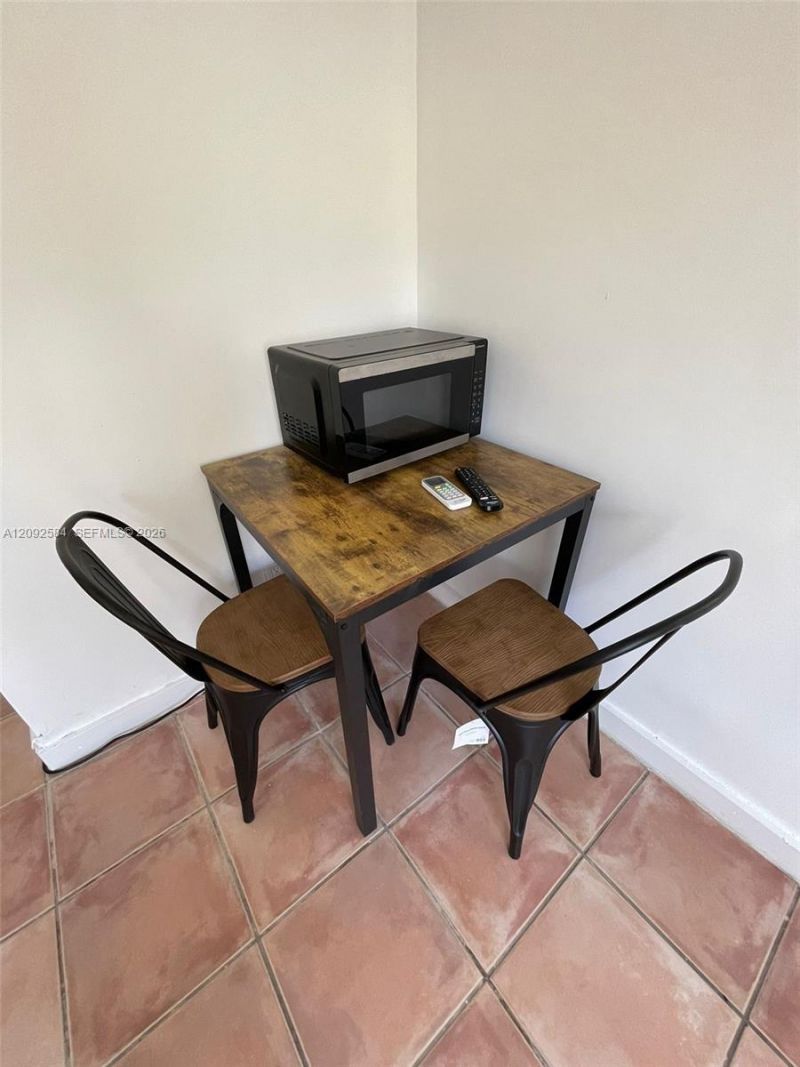 1018 W 47th St , Unit 1, Miami Beach, FL 33140 Photo