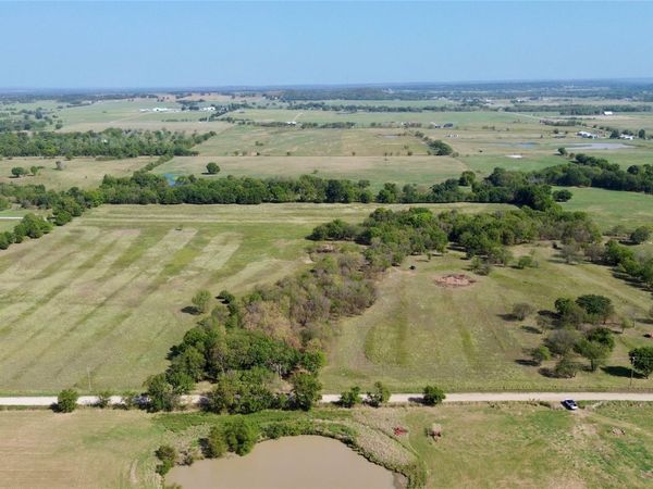 Howard Road , Okmulgee, OK 74447