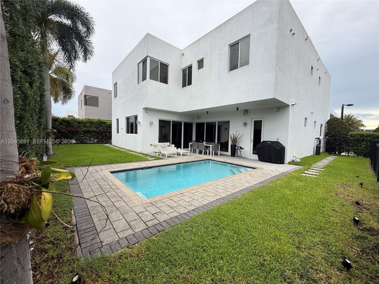 7550 NW 101st Ct, Doral, FL 33178 Photo