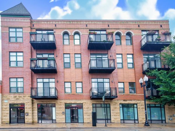 4050 N Lincoln Avenue , Unit 202, Chicago, IL 60618