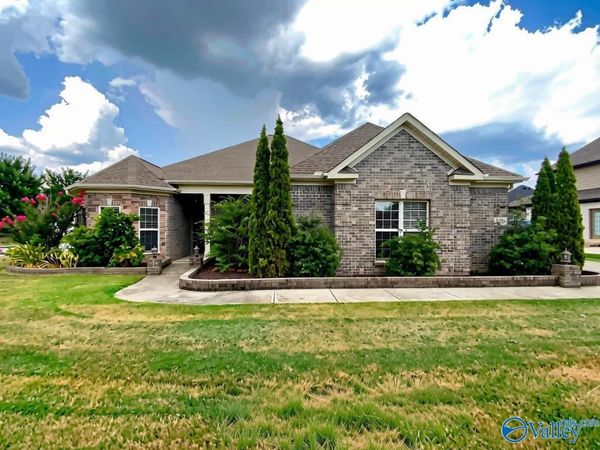 126 Creekrock Drive, Madison, AL 35756