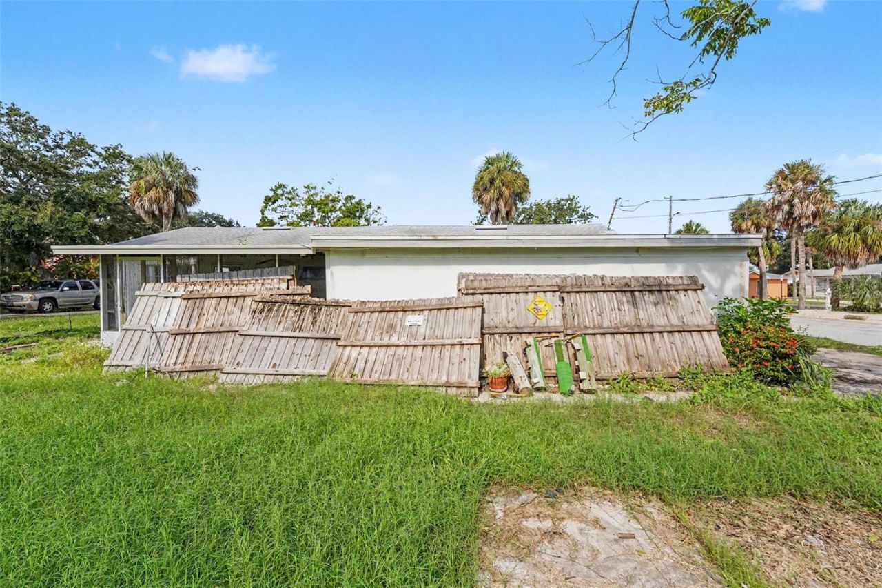 1811 2nd Street, Indian Rocks Beach, FL 33785 Photo