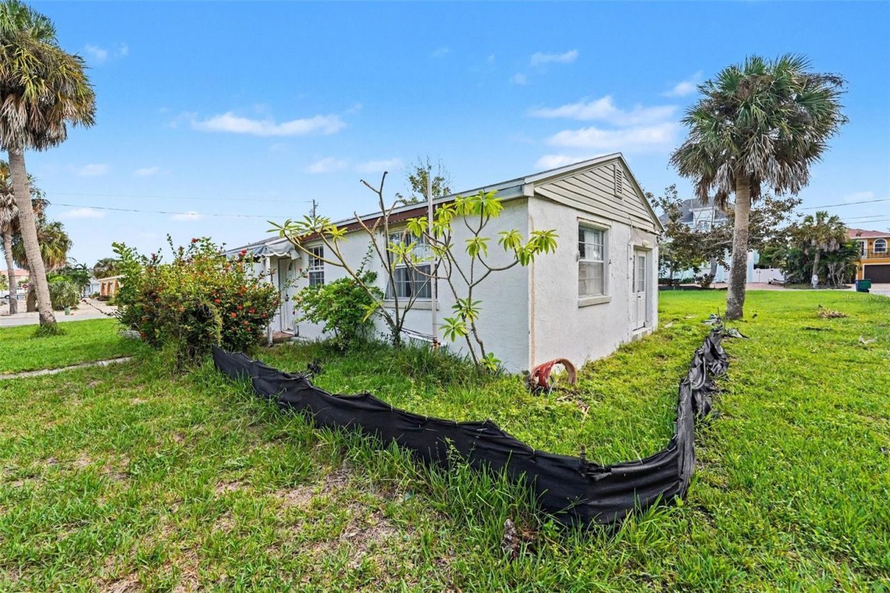1811 2nd Street, Indian Rocks Beach, FL 33785 Photo