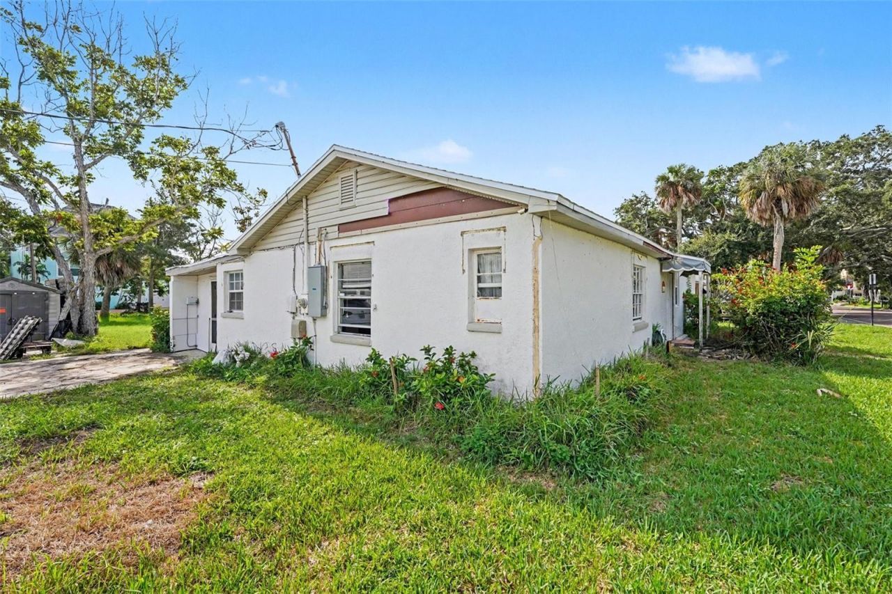 1811 2nd Street, Indian Rocks Beach, FL 33785 Photo