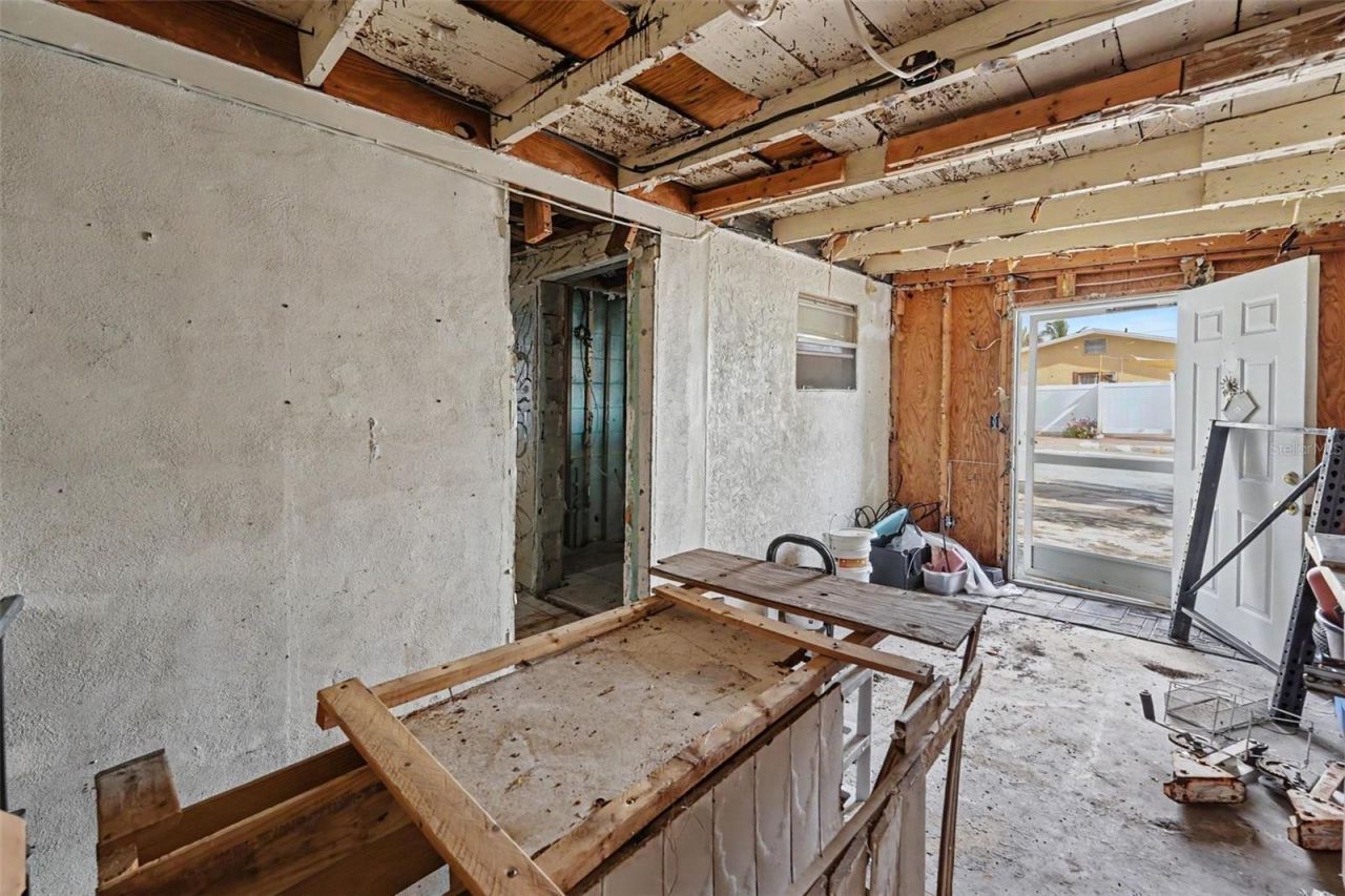 1811 2nd Street, Indian Rocks Beach, FL 33785 Photo