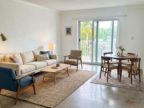 7830 Dickens Ave , Unit 203, Miami Beach, FL 33141