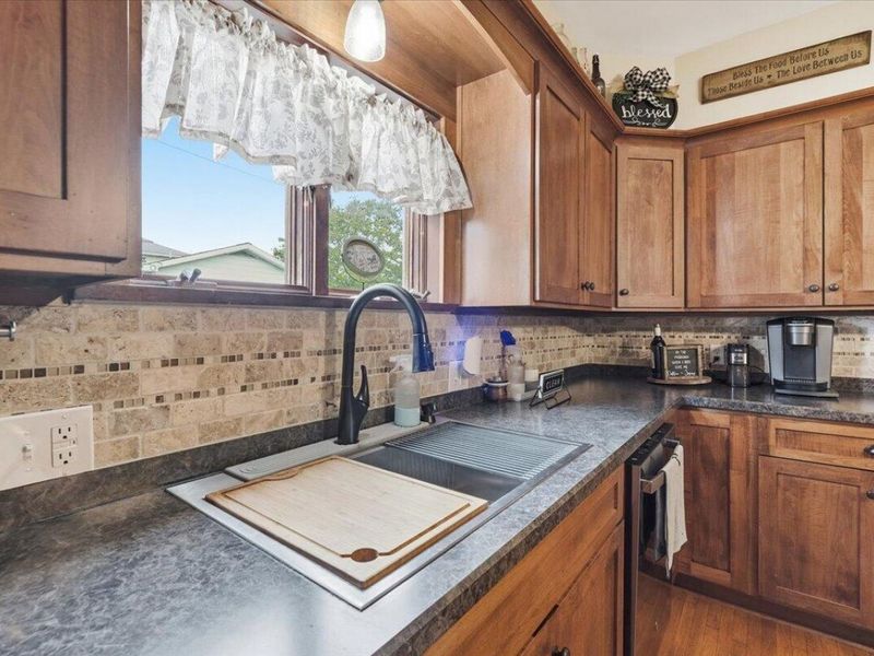105 Market Street, Danville, OH 43014 Photo 6