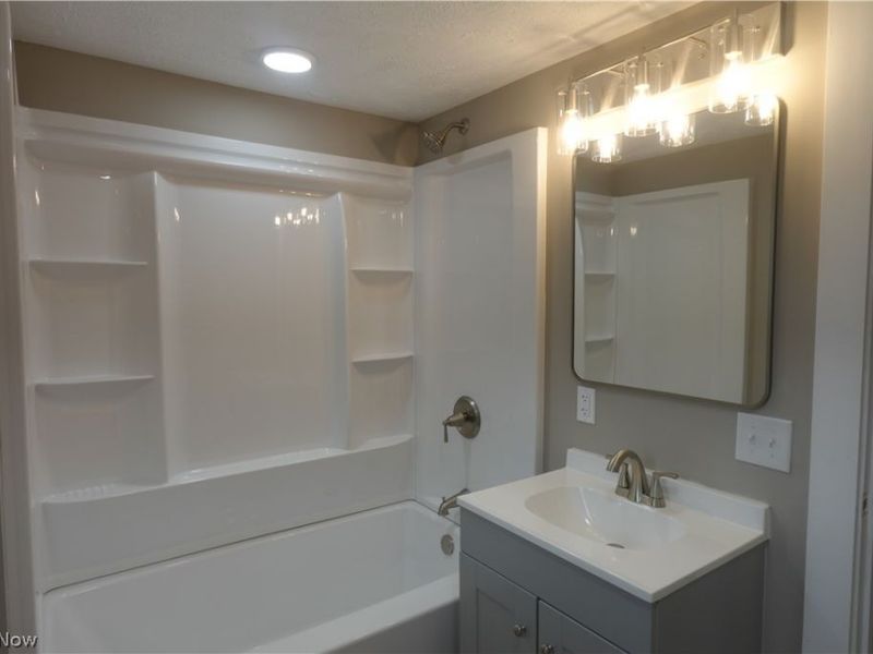 215 Isabelle Street, Brilliant, OH 43913 Photo 9