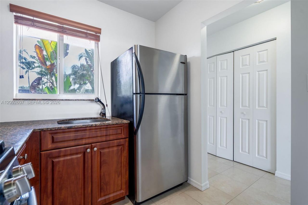 14500 SW 88th Ave, Unit 241, Palmetto Bay, FL 33176 Photo