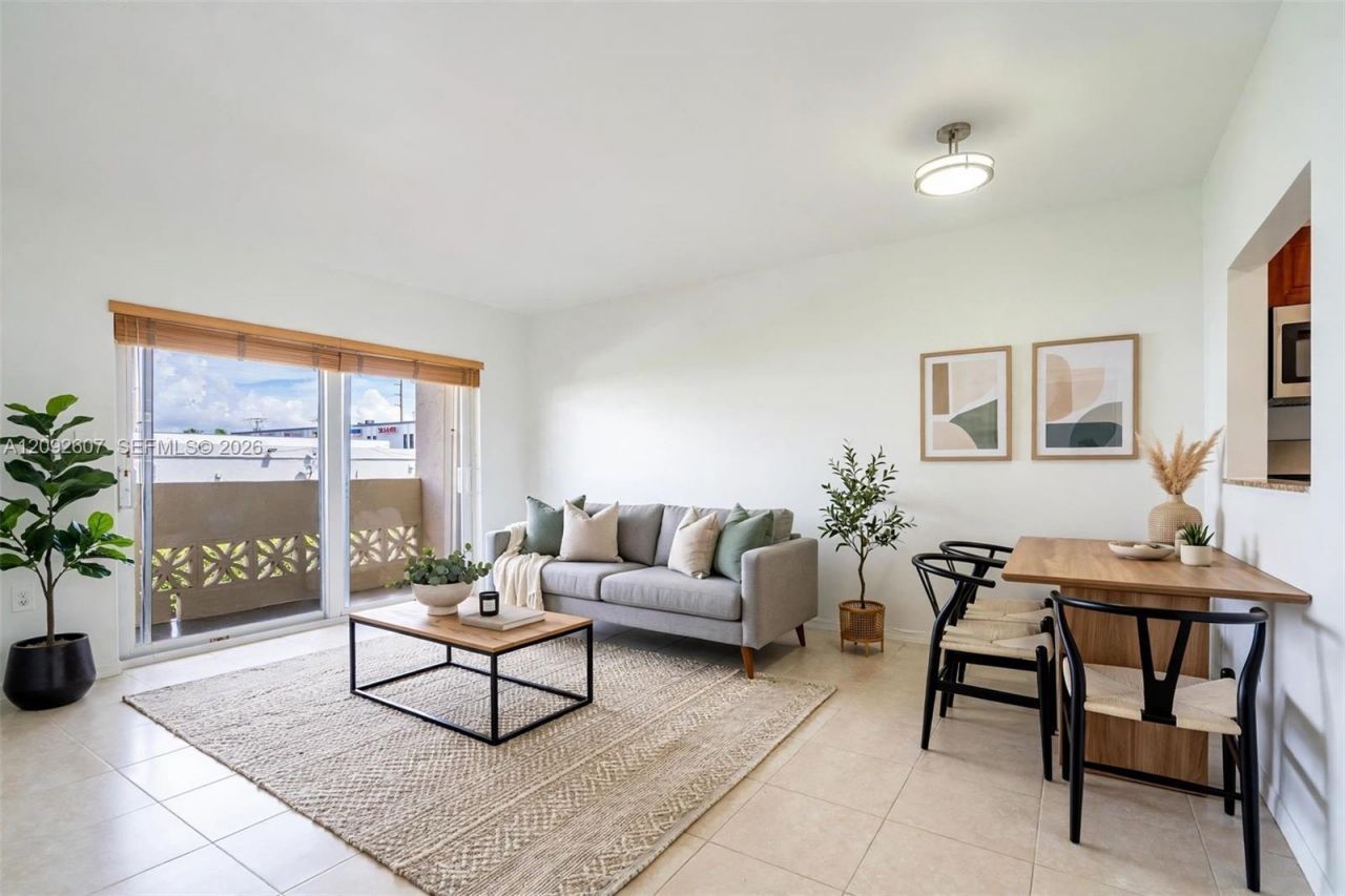 14500 SW 88th Ave, Unit 241, Palmetto Bay, FL 33176 Photo