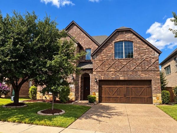 225 Bentley Drive , Midlothian, TX 76065