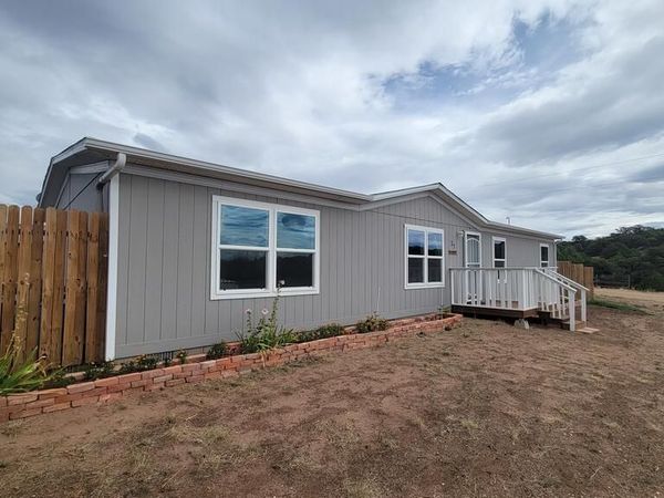 27 Choctaw Dr, Walsenburg, CO 81089
