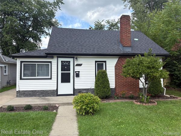 16228 Kirkshire Avenue , Beverly Hills Village, Mi 48025