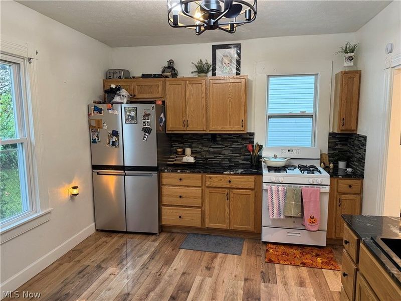 115 S. Market Street, Girard, OH 44420 Photo 6