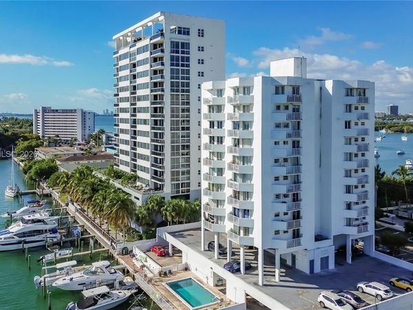 7933 West Dr , Unit 1025, North Bay Village, FL 33141